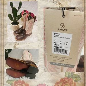NWT Ladies Ariat Boots
